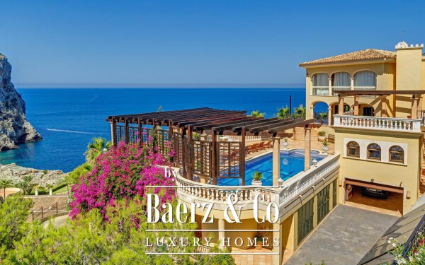 photo 2 Impressive Villa in La Mola with views of the Mediterranean