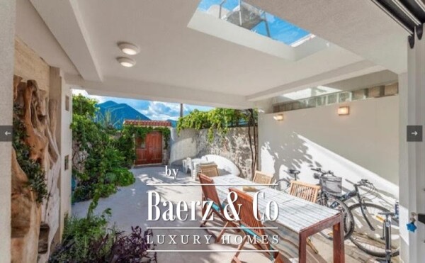 photo 5 Charming stone villa in the first line to the Sea