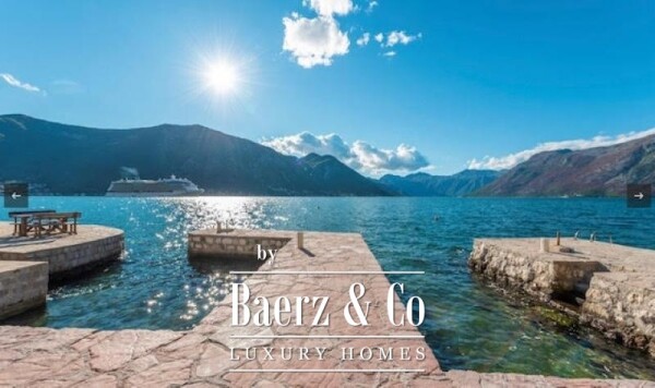 photo 10 Charming stone villa in the first line to the Sea