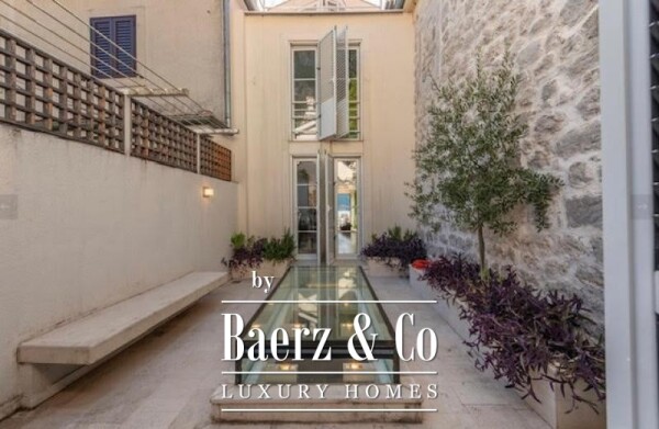 photo 24 Charming stone villa in the first line to the Sea