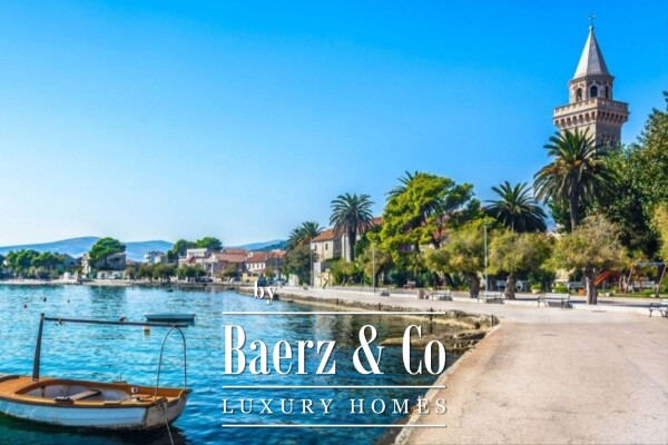 photo 1 Split, Kaštel Štafilić, beautiful villa for living and vacation