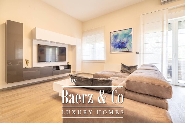 photo 10 Zagreb, Jelekovići, beautiful villa net area of 303.5 m2 on a plot of 1786 m2