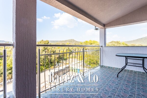 photo 25 Vinišće, house with swimming pool and 6 apartments with 1,000 m2 plot of land