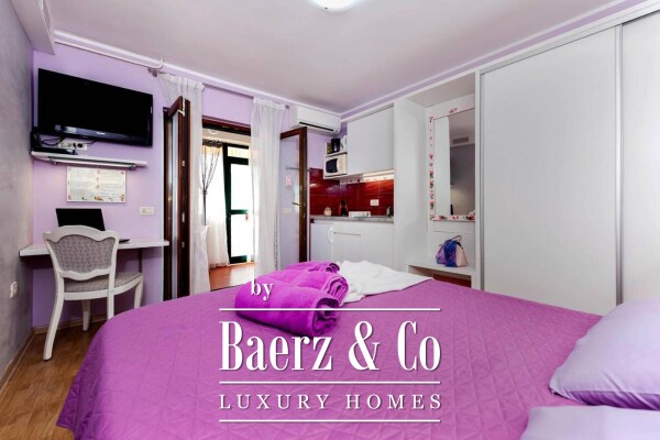 photo 7 Istra,Rovinj, house 360 ​​m2 with three apartments and a separate house, exceptional location