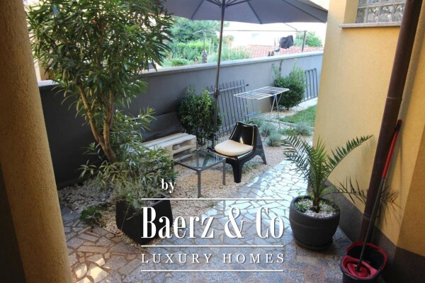 photo 6 Pješćana uvala, villa with 7 apartments overlooking the sea, 200 m from the beach