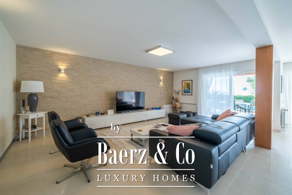 photo 23 Split, Čiovo, modern villa/boutique hotel with 8 apartments, first row to the sea