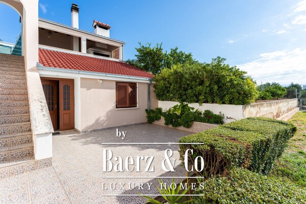 photo 9 Surroundings of Trogir - apartment house with building plot