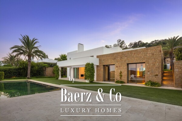 photo 17 Villa - Estepona West - Casares - Ref: 8332