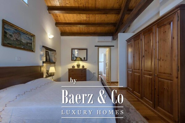 photo 17 Croatia, Istria, Tinjan elegant stone villa with swimming pool, of exceptional quality