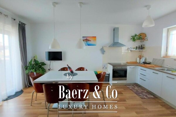 photo 12 Bale, detached house with 3 apartments