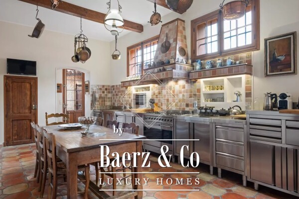 photo 11 Exceptional perfumer's residence