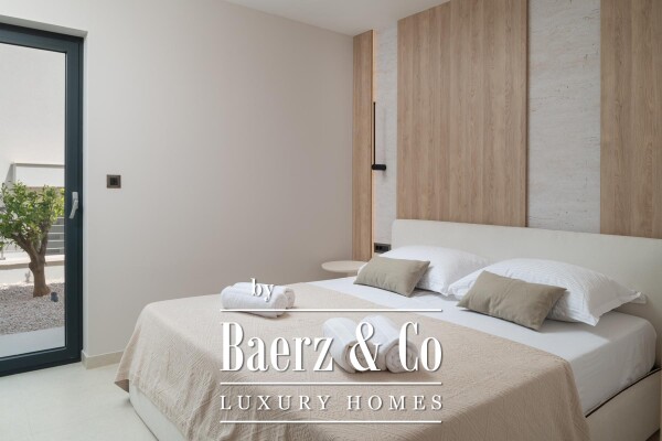 photo 11 Split, Podstrana, urban villa with swimming pool, sauna, jacuzzi and a garage