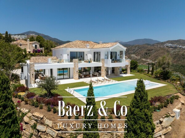 photo 1 Villa - El Herrojo - Benahavis - Ref: 8439