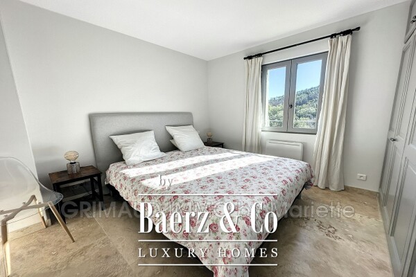 photo 17 Charming house with pool and studio, open view of the countr