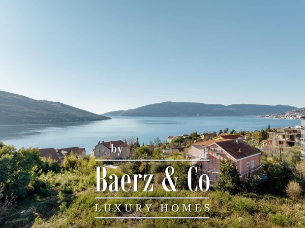 photo 2 Two Bedroom Apartment in Herceg Novi with Seaview and Rooftop Terrace