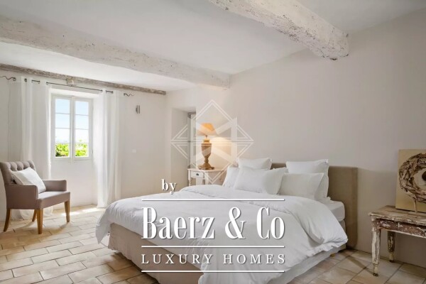 photo 7 Sumptuous 19th century farmhouse