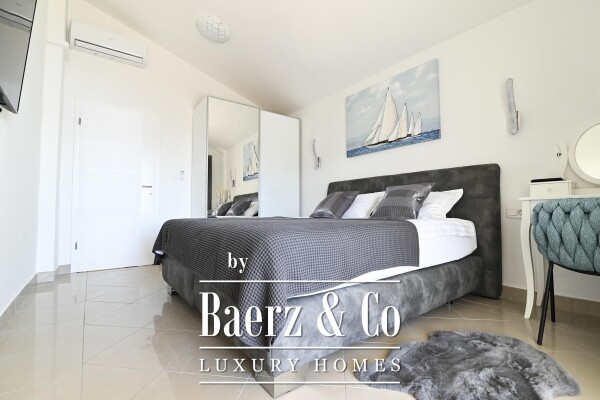 photo 17 Karlobag, Cesarca, beautiful Villa with a pool by the sea NKP 240 m2