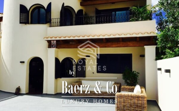 photo 1 Beautiful luxury home in Playa d'en Bossa