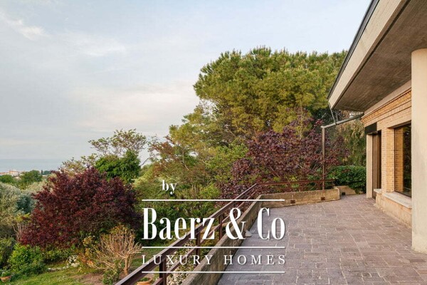 photo 7 Villa for sale 210 m²