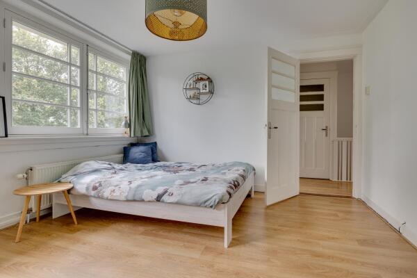 photo 28 Dr. P.J.H. Cuypersplein 45