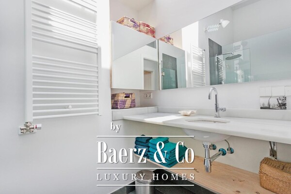 photo 12 Contemporary townhouse 224 sqm useful with solarium 2 steps from the Rambla de Poblenou