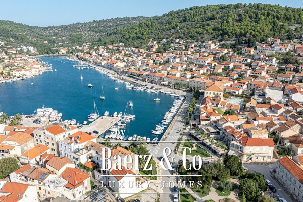 photo 4 Island of Korčula, commercia-residential stone house