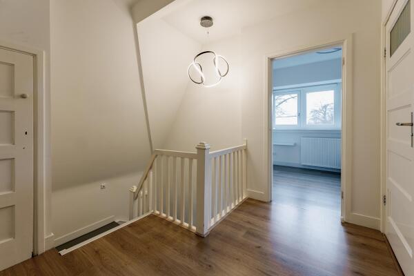 photo 32 Nieuw-Loosdrechtsedijk 60