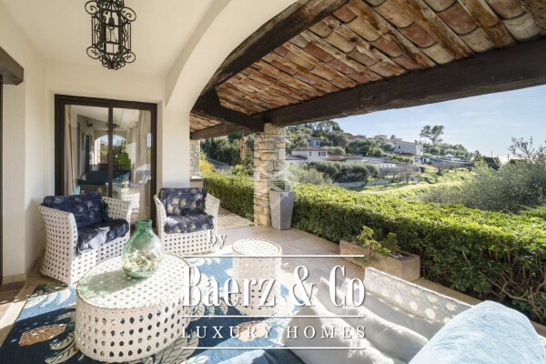 photo 9 Charming property with panoramic sea view