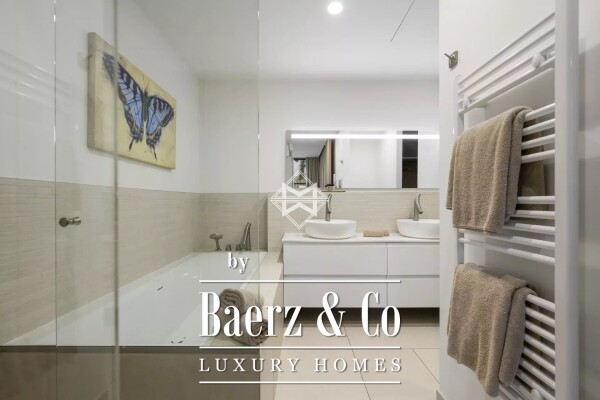 photo 10 Within the Pampelonne domain, close to the sea and its beachfront restaurants.