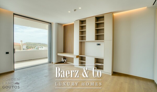 photo 9 Contemporary Villa in Voula