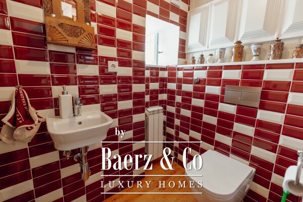 photo 12 Magnificent Manor House with winery