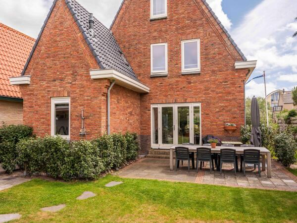 photo 47 Kerkstraat 11