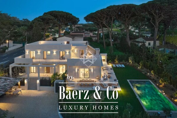 photo 1 New villa within walking distance of the beach