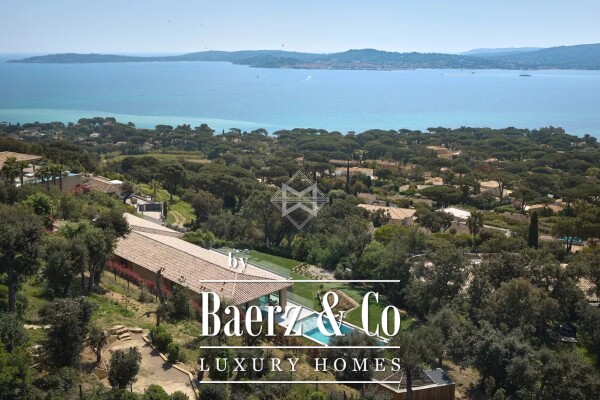 photo 1 Superb contemporary villa with panoramic sea view