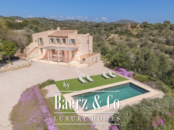 photo 1 Beautiful luxury home in Manacor