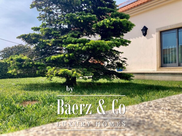 photo 2 Exclusive 6 bedroom villa in Miramar