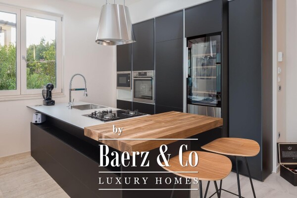 photo 15 Podaca, luxury villa in an ideal location