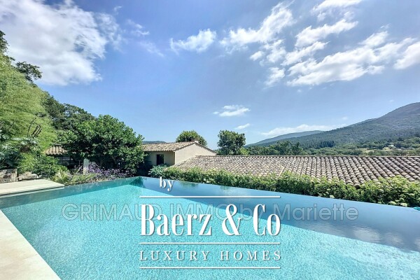 photo 2 beautiful contemporary villa with superb amenities and beaut