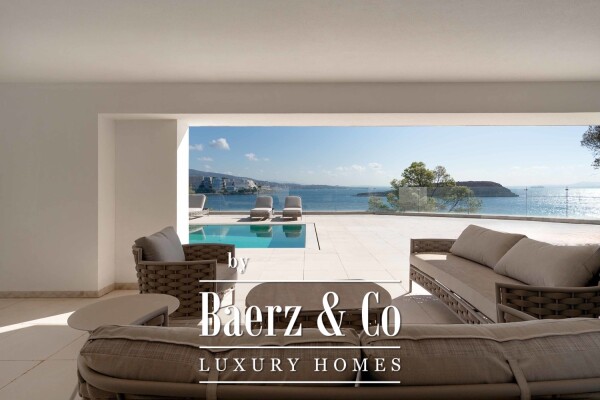 photo 24 Modern seafront villa in Cala Vinyes