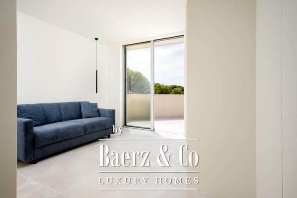 photo 23 Modern Penthouse with sea views and rooftop Pool