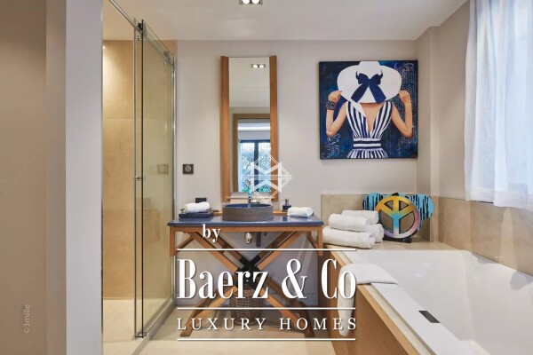 photo 13 Cannes Croisette - Rare Villa on the Croisette