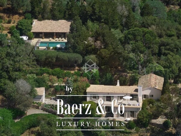 photo 1 Property on the heights of Gigaro