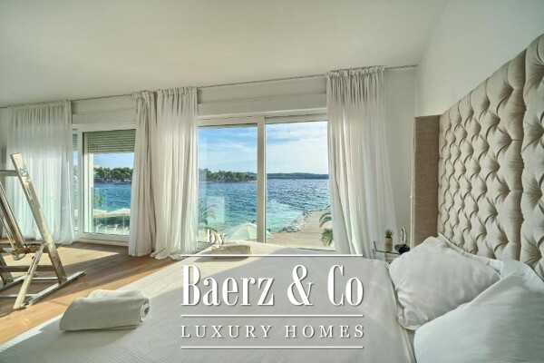 photo 6 Trogir, Čiovo, luxury villa by the sea in a unique position