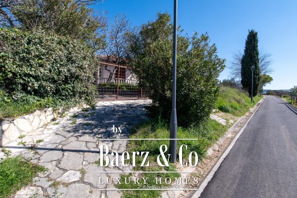 photo 4 Zadar, Karma, house with garden in an excellent location, first row to the sea, NKP 111 m2