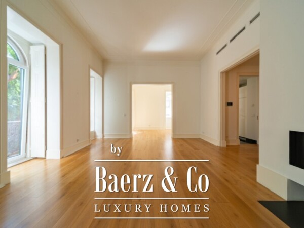 photo 2 3 bedroom flat in a Pombaline building, with open views and garage