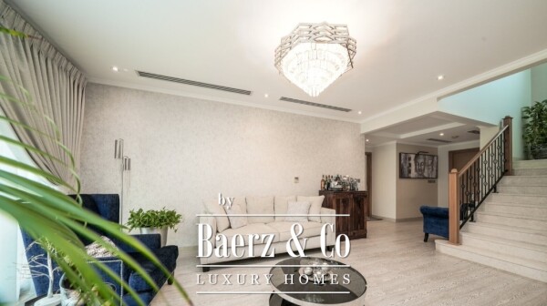 photo 6 4-Bedroom Legacy Villa for Sale in Jumeirah Park