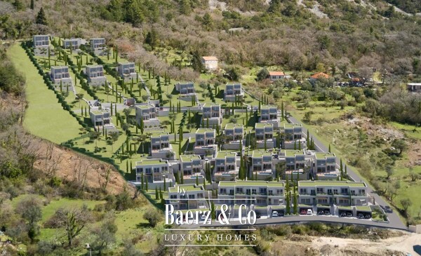 photo 3 Townhouse in Kotor Municipality with a Sea View