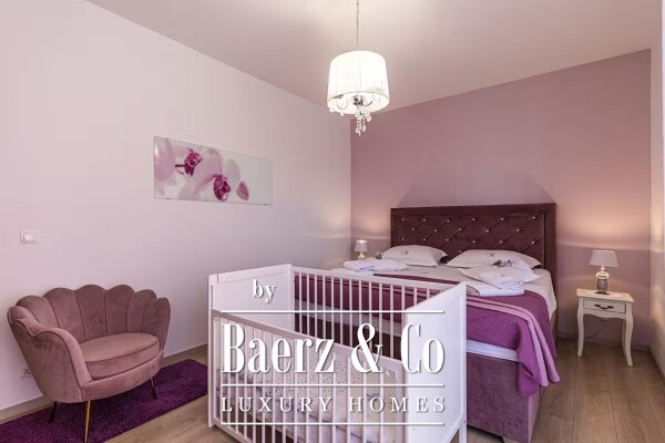 photo 18 Kaštel Sućurac, beautiful house with swimming pool in the first row to the sea