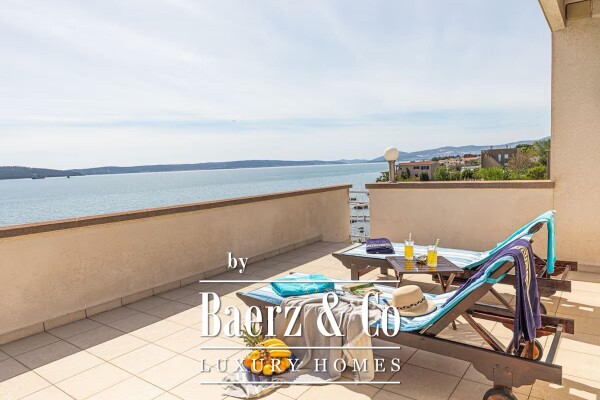 photo 27 Kaštel Sućurac, beautiful house with swimming pool in the first row to the sea