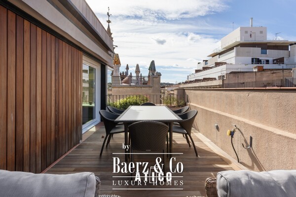 photo 1 Penthouse for rent in Ciutat Vella